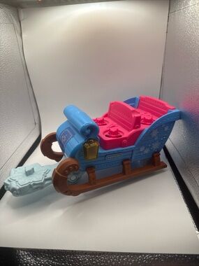 Little People Frozen Disney Blue and Pink Kids Sleigh Playset